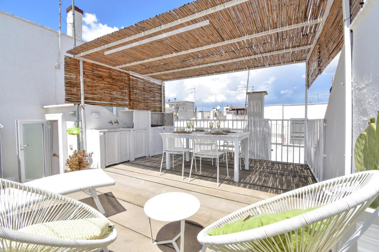 Mina'S Roof Apartment Terrace: Whit Sea View Челие Месапика Екстериор снимка