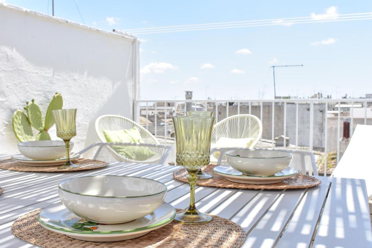 Mina'S Roof Apartment Terrace: Whit Sea View Челие Месапика Екстериор снимка